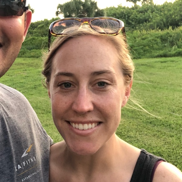 Meet your Posher, Lacey - Picture 1 of 1